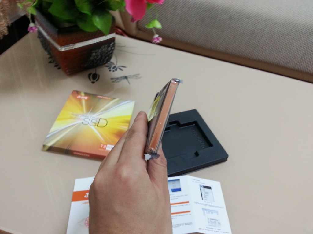 台电t3,台电320g固态硬盘跑分