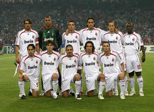 他是意大利节拍器，本可坐享富贵风流的豪门公子却偏偏钟情于足球