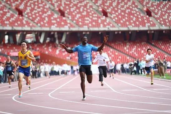 在鸟巢跑步,在鸟巢连开三场