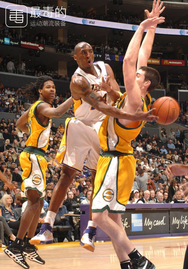 回顾科比上脚战靴,传奇落幕科比