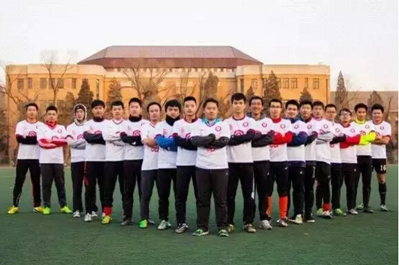 板凳观察！精神糖专访-足球就像糖果