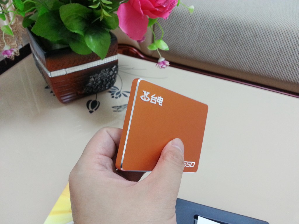 台电t3,台电320g固态硬盘跑分