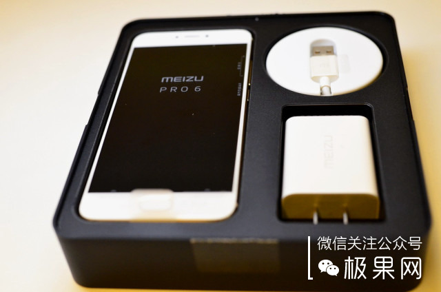 还在纠结买什么手机壳吗,还在纠结买什么东西