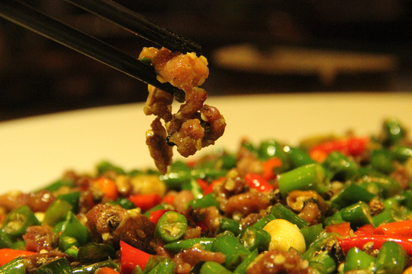 吃咸点看淡点一切都是浮云,吃咸点看淡点生活过得好一点