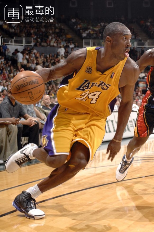 回顾科比上脚战靴,传奇落幕科比
