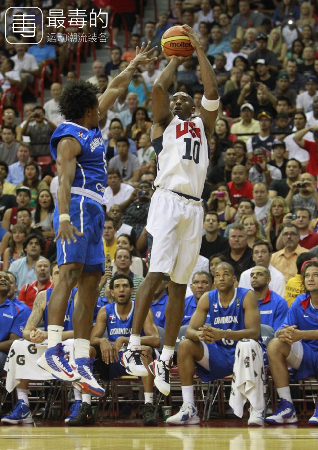 回顾科比上脚战靴,传奇落幕科比