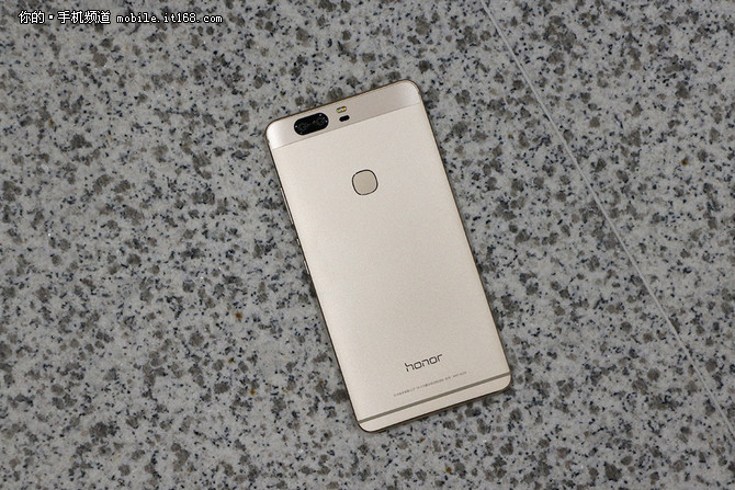 旗舰手机性能评测,荣耀v8全面测评