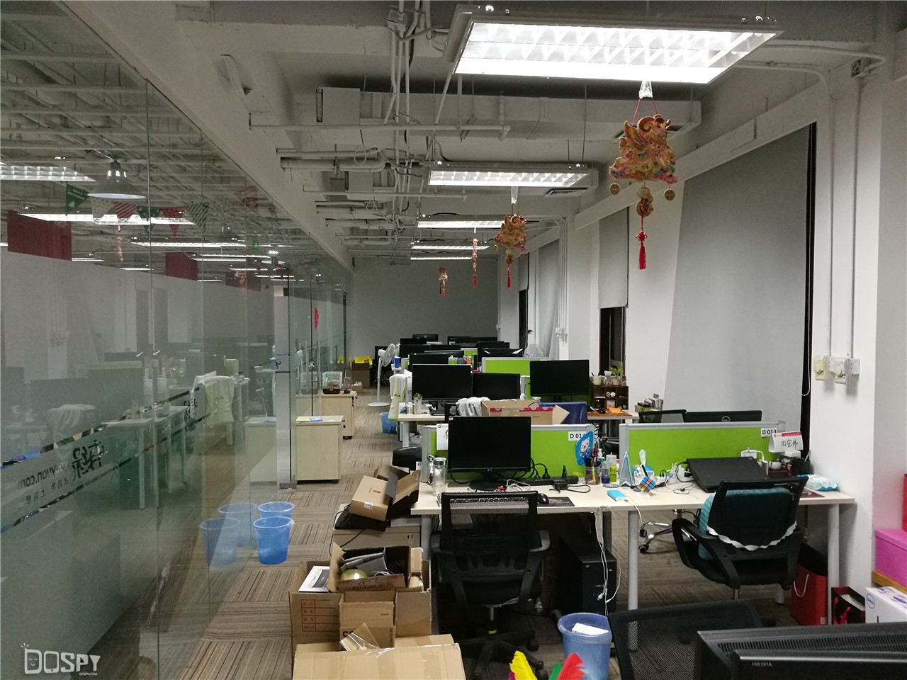 荣耀v8屏幕高配和低配,荣耀v8pro12.1英寸测评