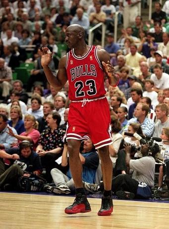 aj12纯原和真的对比,aj12冷门款