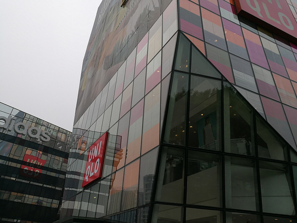 荣耀v82k屏更舒适吗,荣耀v8游戏怎样