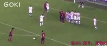 震惊足坛的十大任意球,遁地术慢镜头