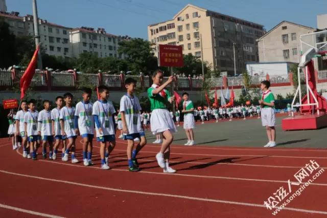 人教杯校园足球赛我们来了,全国校园足球总决赛小学