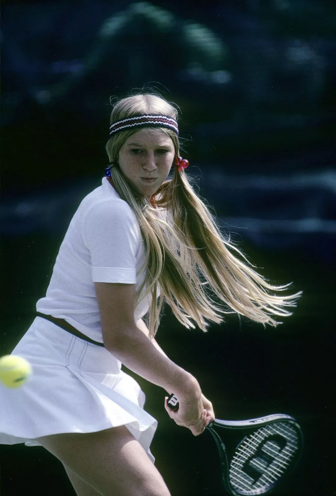 来，考考你｜知道李宇春膝盖上绑着的东西叫什么吗？