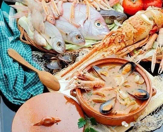 痛风患者关键要管住嘴,痛风患者一定要管住嘴