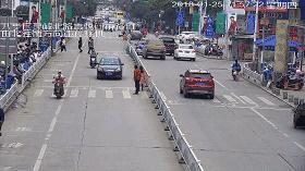 「曝光台」桂JGP212、桂JP6168、桂JC1383请关注！你们车前有行人！