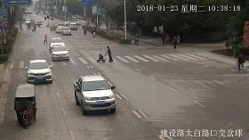 「曝光台」桂JGP212、桂JP6168、桂JC1383请关注！你们车前有行人！