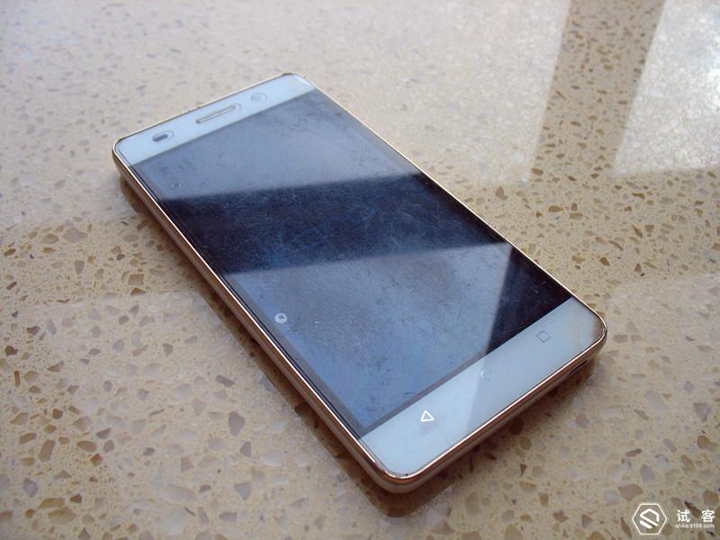 大吉大利今晚给手机更换电池！