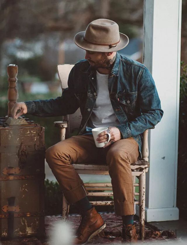 一穿就是35年的t恤,一穿就是30年的军服