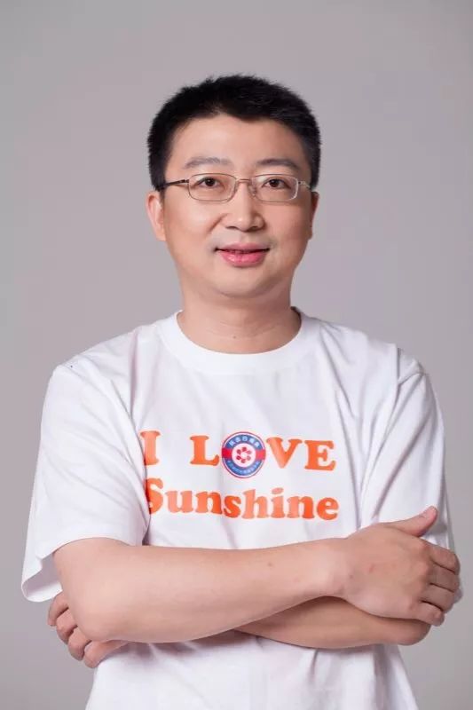 新阳光刘正琛最新视频,新阳光公益基金会