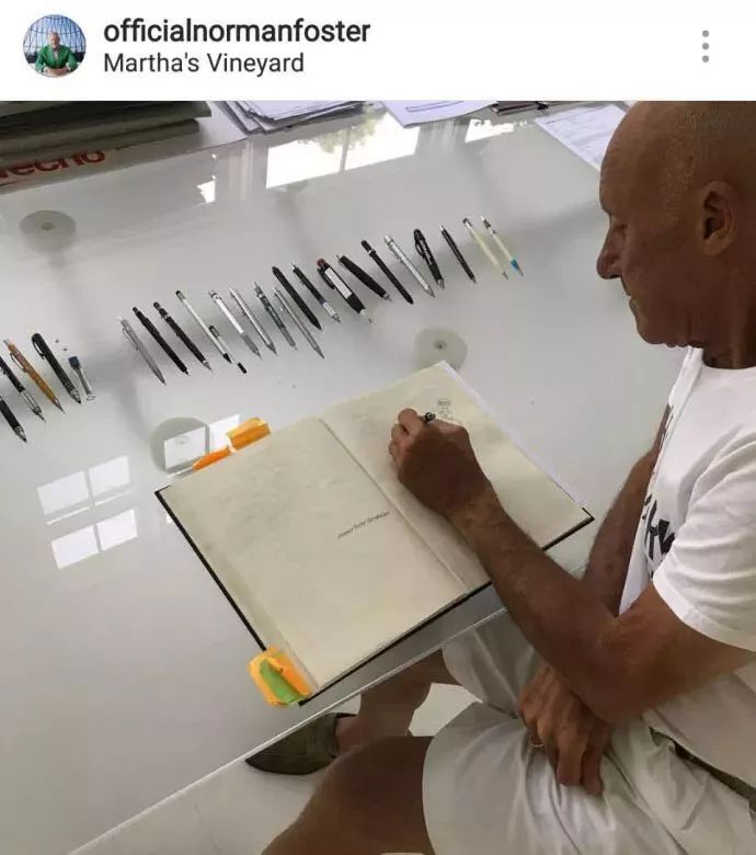 他是乔布斯最信赖的人，拿建筑界奥斯卡奖，过鸡汤式榜样生活！