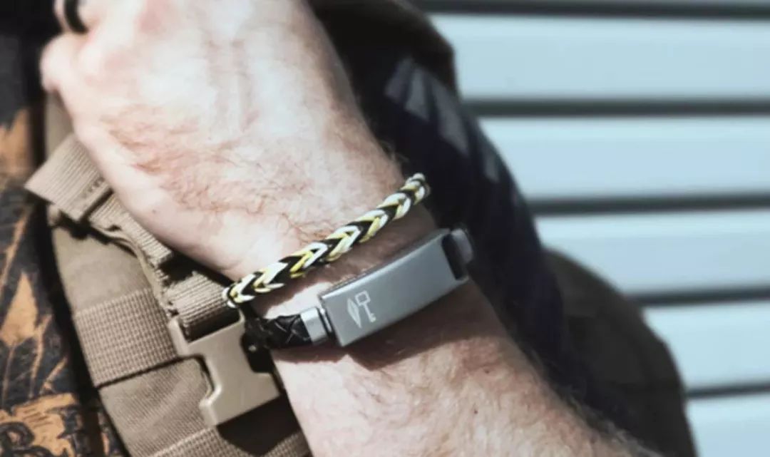 出门旅行怎么装行李箱,出门旅行怎样可以装多一点衣服