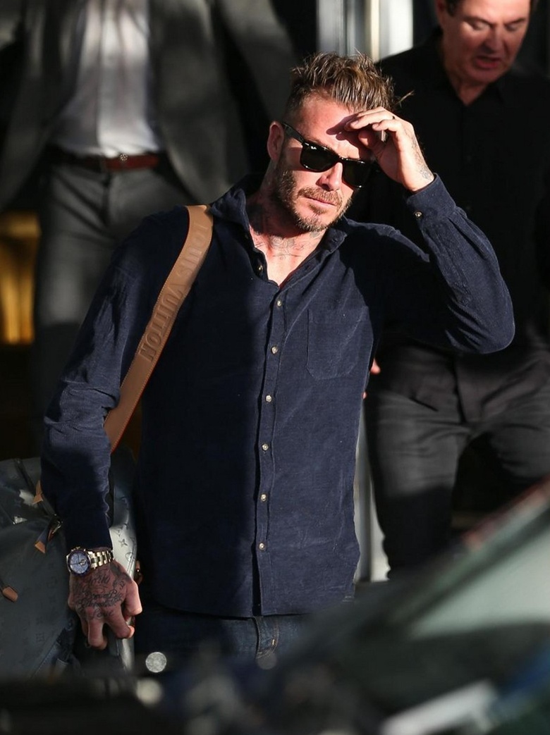 小贝悄悄憋了5年的足球队成立了！送祝福的豁牙小七笑开了花