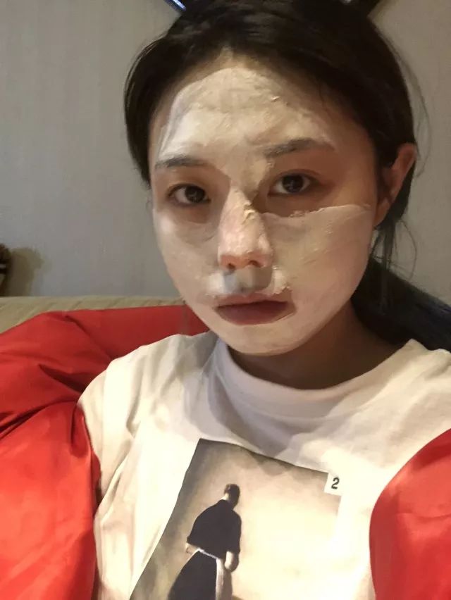 使用报告｜工作日的夜晚，敷一片面膜再休息吧