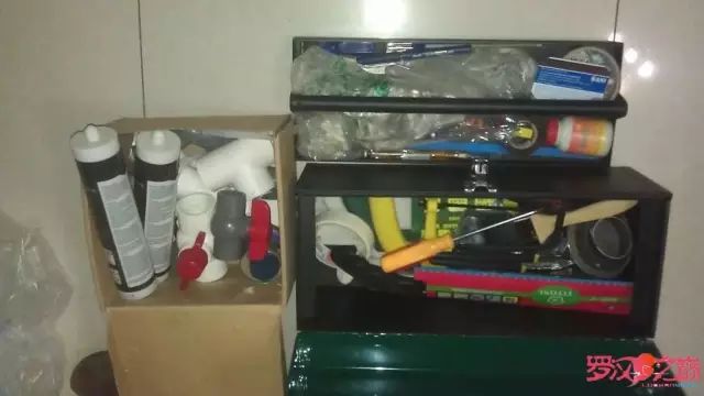 开局只有3000元，玻璃、器材全用买，最后纯靠DIY