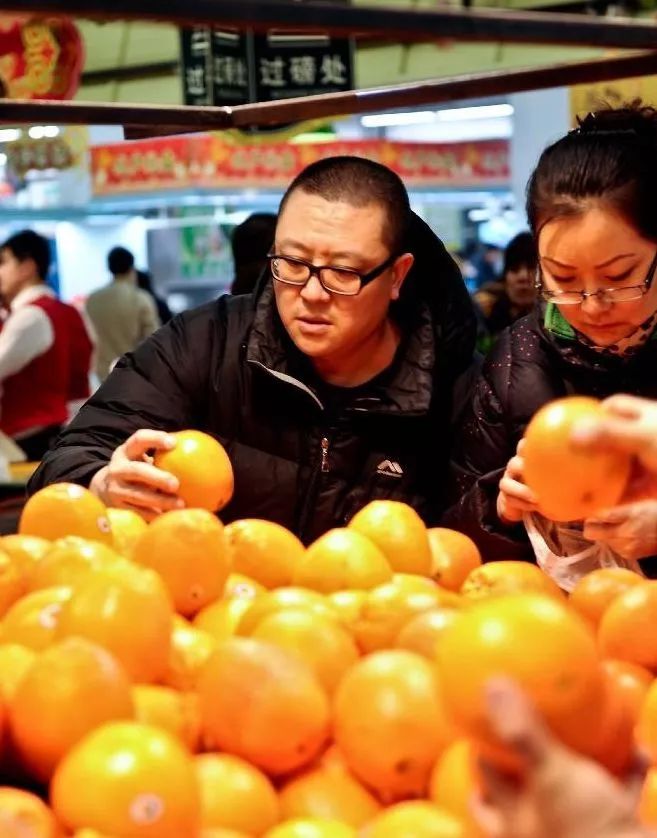 你办年货的“哈达”果菜质量咋样？200次检测显示：有一种家家必买菜“有风险”