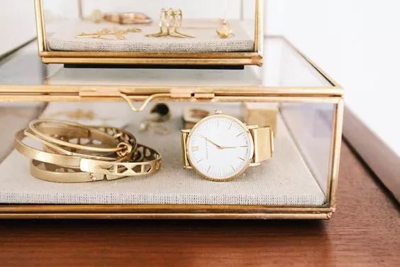 新的一年梳妆台也要断舍离，从此开启开挂般的人生！