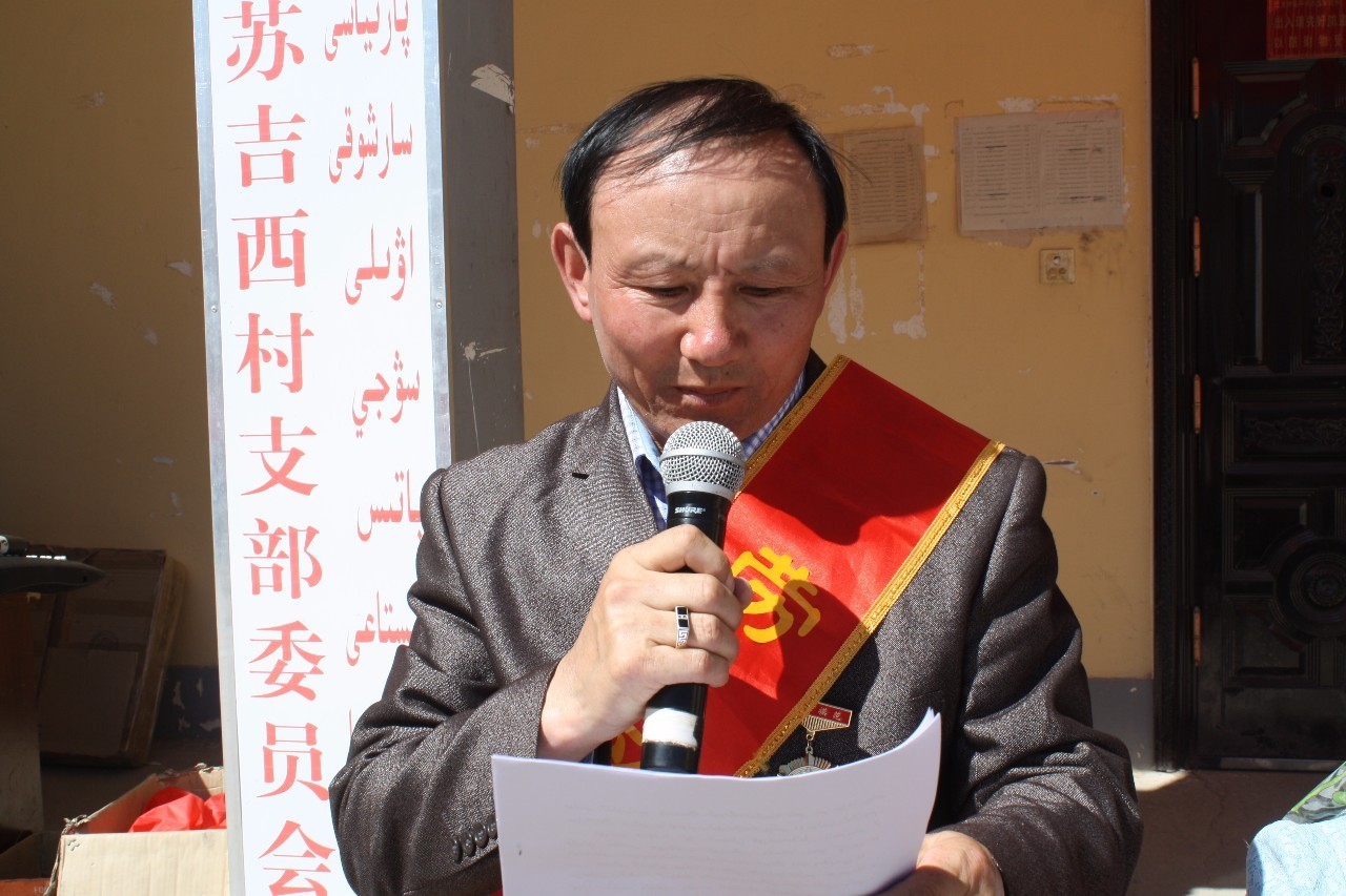 脱贫致富奔小康一个都不能少,脱贫致富踏上幸福路