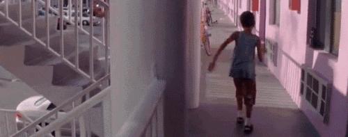 R级儿童片！抽烟喝酒纹身出*身卖**体，但她依然是好妈妈