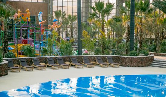 还做一只孤独旅行蛙？这个春节，和家人来横店一起玩转大庙会吧！