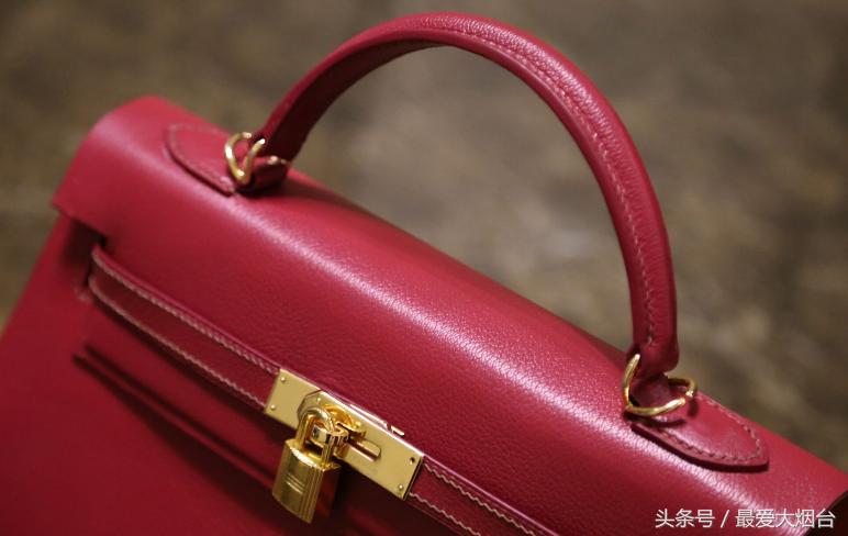 男子给老婆500个爱马仕,男子自制奢侈品送老婆