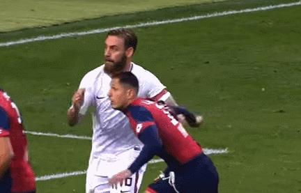 踢足球和打篮球哪个消耗多,踢足球和打篮球哪个耗费的体力大