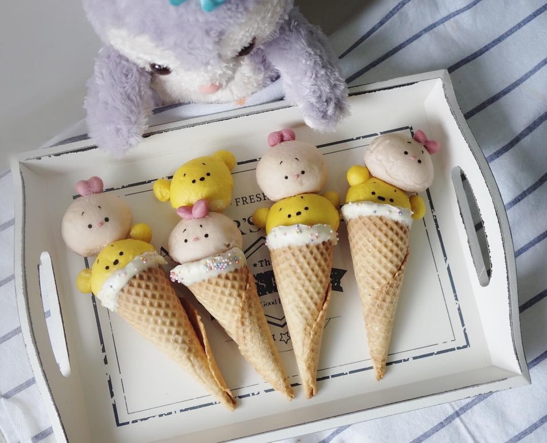 她用蛋糕，做了一个迪士尼亲友团