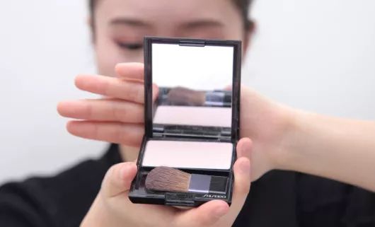 过年千万别化这样的妆,新手过年化什么妆