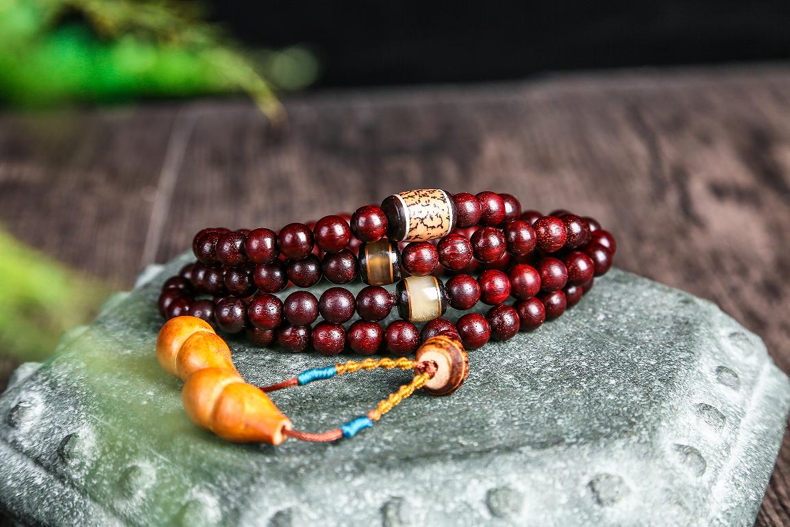 十二星座的幸运色手链 (十二星座的幸运手串)