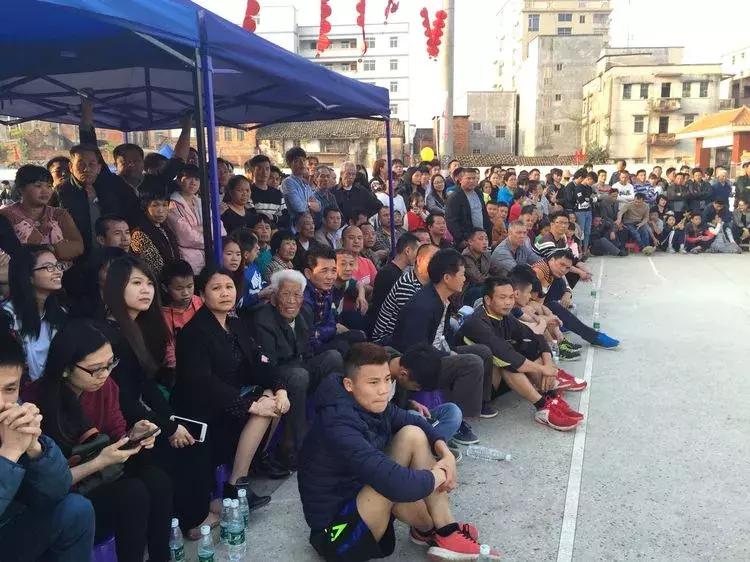 杨梅桥村篮球赛直播,迎春杯男子篮球赛隆重举行