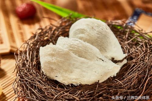 我们吃的燕窝是什么样,我们吃的燕窝是用什么做的