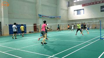 羽毛球双打之双打中瞄着谁打，浪唯来和你一起学习