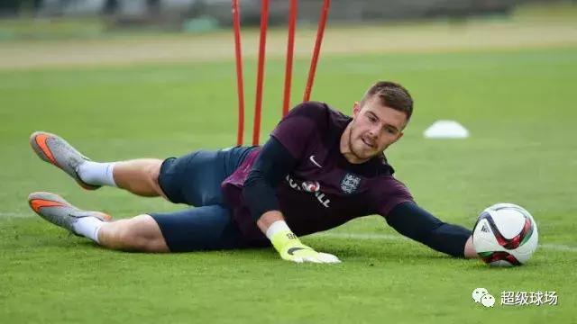 守门员的最佳装备,守门员诺伊尔门将手套