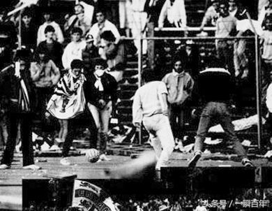 足球史上最严重的球场打架事件,足球史上最严重的球迷惨案