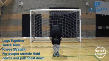 门将k字形封堵劈叉,5人足球门将出击教学