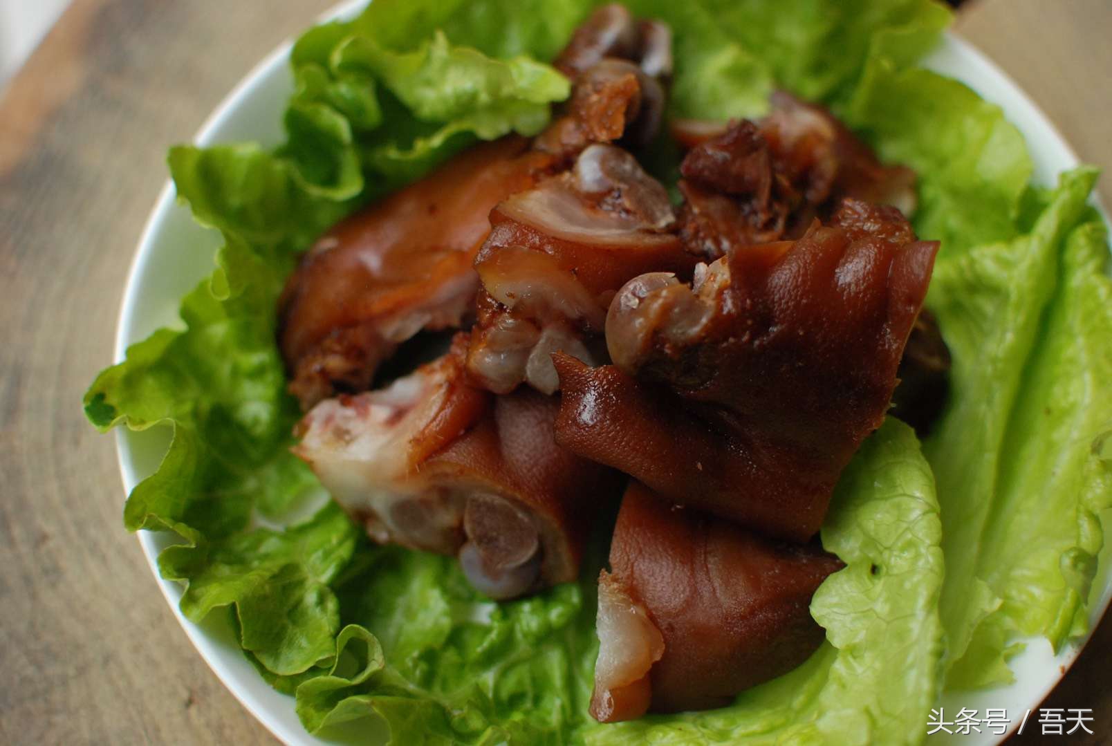 卖卤菜可以自己在家做么,在菜市场卖卤菜需要准备什么