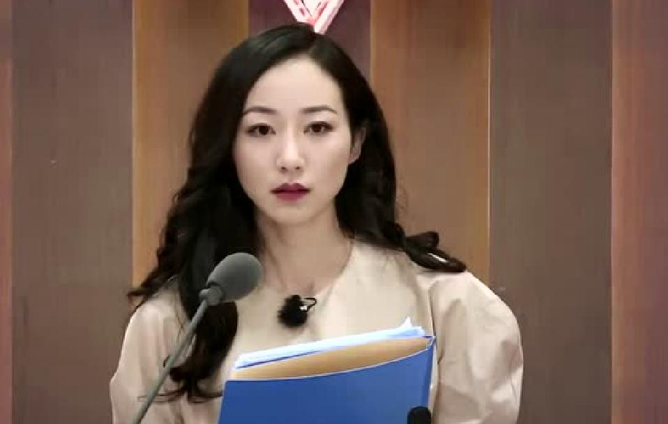 花瓶、炫富……被黑18年的她，如今却凭一档配音节目圈粉无数！