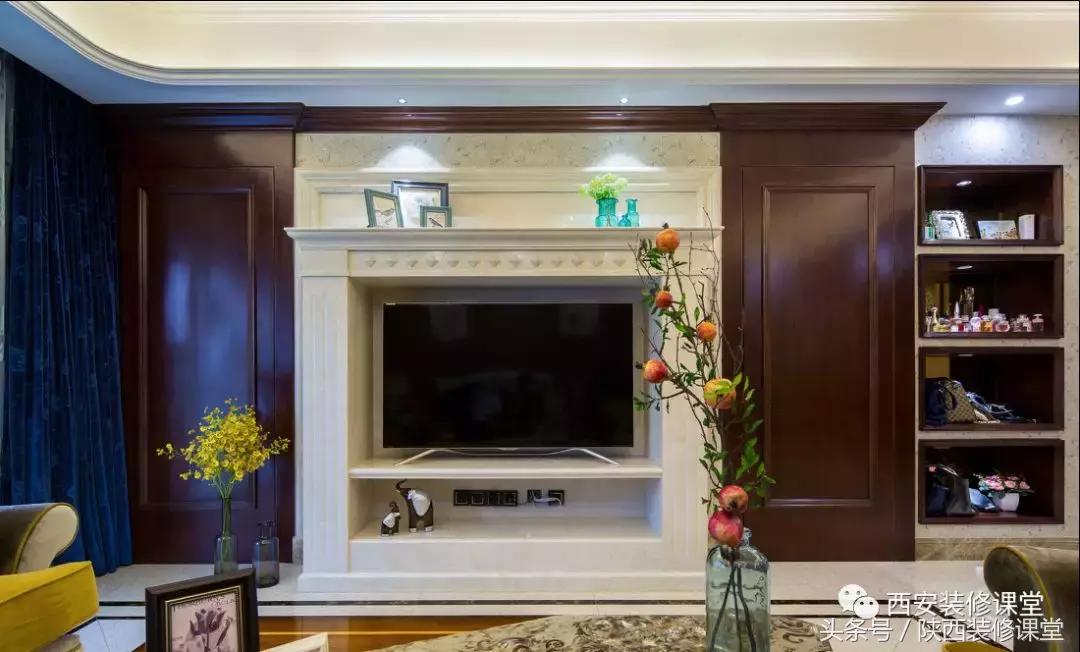 电视墙有门怎么处理,电视墙有门怎么办好