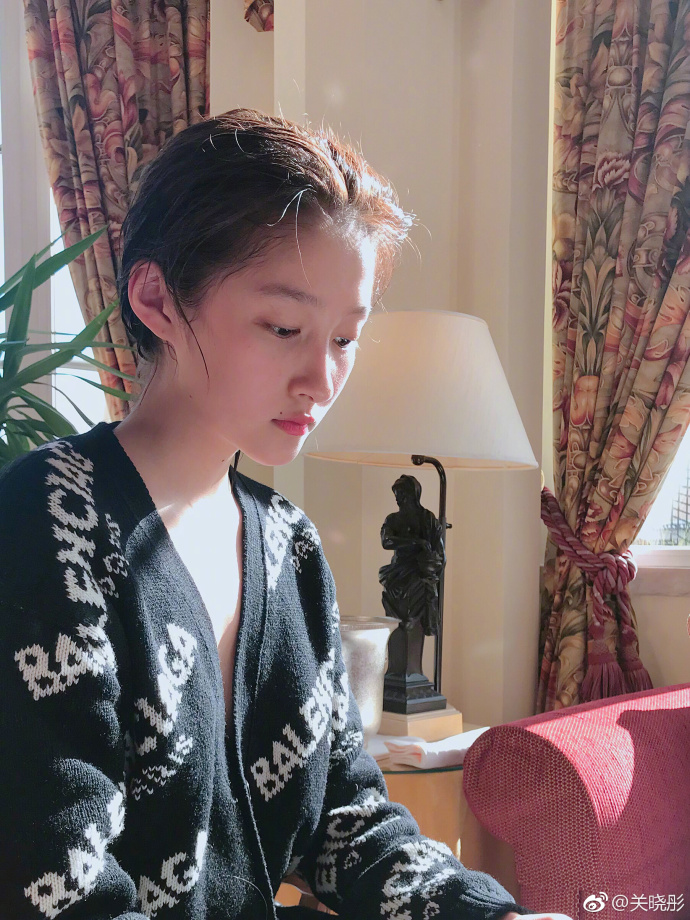 关晓彤欧阳娜娜美图,唐嫣关晓彤素颜谁的颜值仍然在线