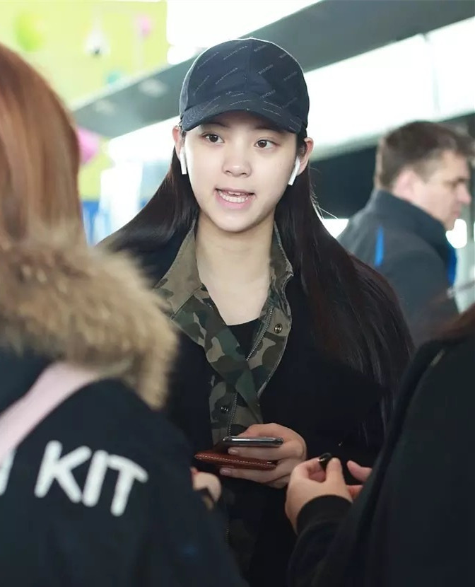 关晓彤欧阳娜娜美图,唐嫣关晓彤素颜谁的颜值仍然在线