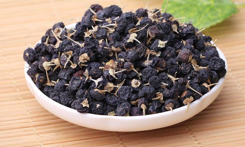 从新疆回去带点什么特产东西好呢,过年回家带的土特产